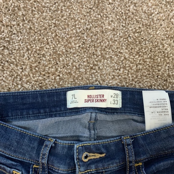 Hollister jeans - Picture 1 of 2